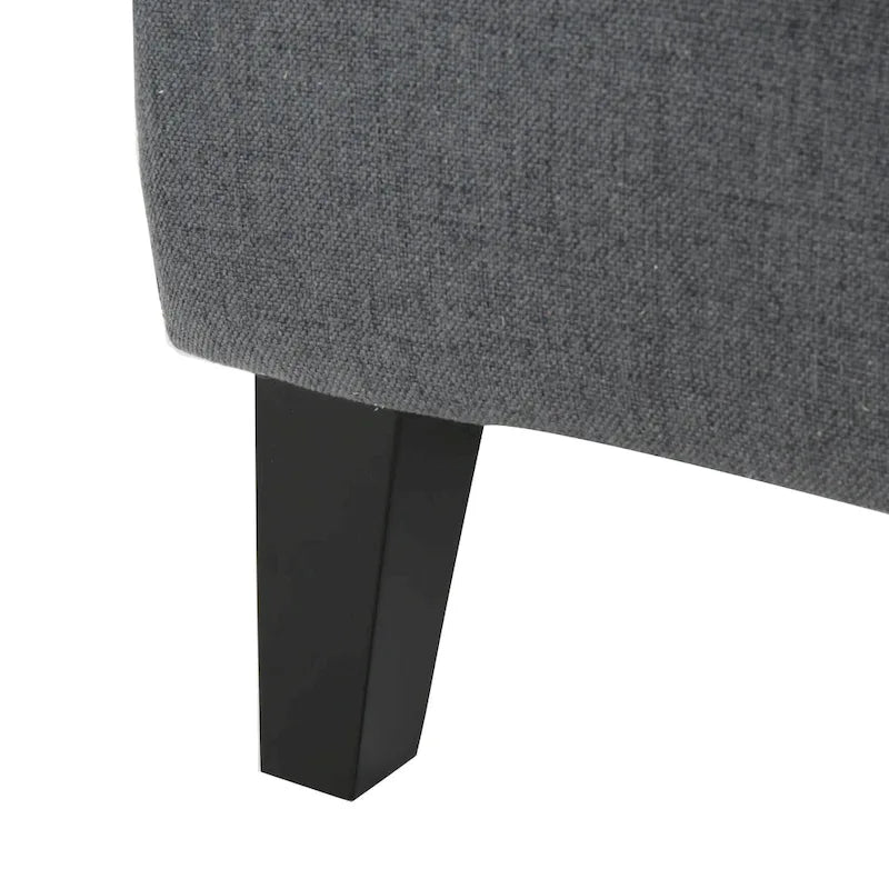 Poltrona a pozzetto con schienale alto e gambe in legno di betulla – 27L x 32,6P x 38,75A