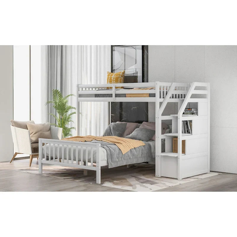 Letto a soppalco in legno per due persone con scale, sponde alte e scaletta